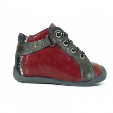 Chaussures Babybotte fille en cuir vernis tendance